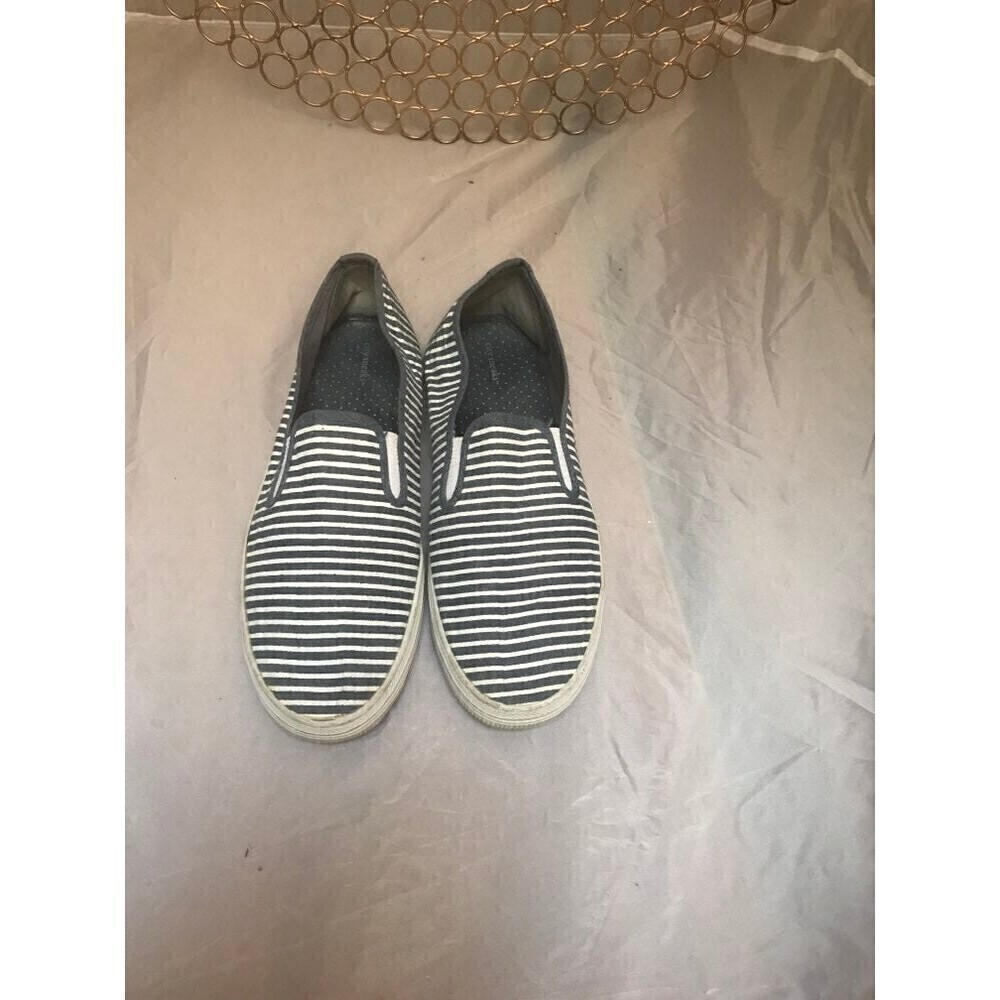 City Sneaks shoes size 8.5